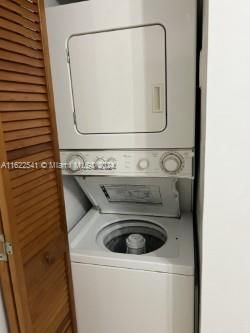 Recently Rented: $3,500 (2 beds, 2 baths, 1277 Square Feet)