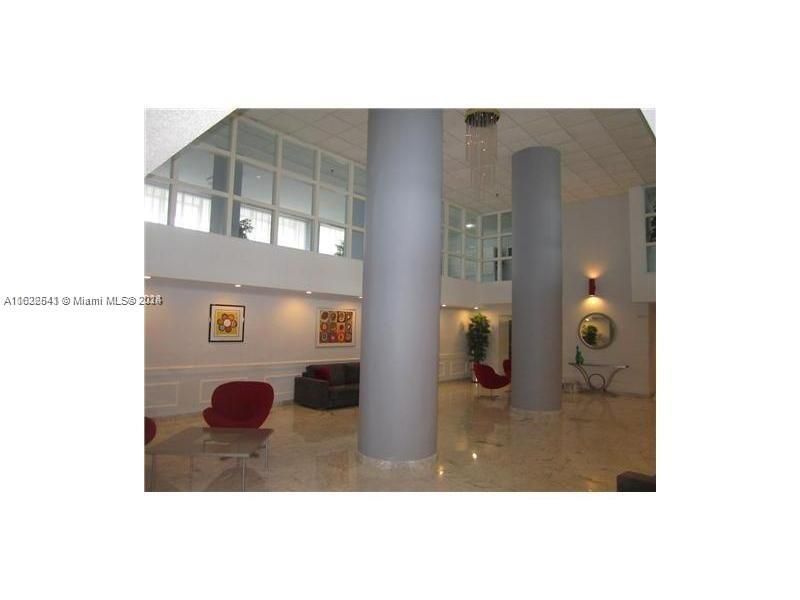 Recently Rented: $3,500 (2 beds, 2 baths, 1277 Square Feet)