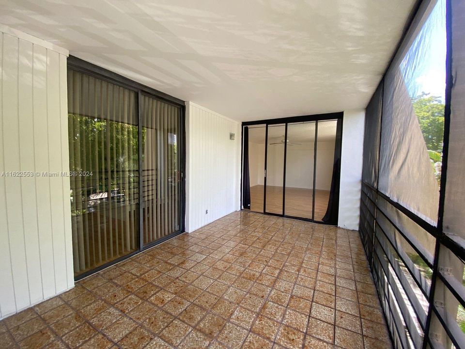 Recently Rented: $2,900 (3 beds, 2 baths, 1380 Square Feet)