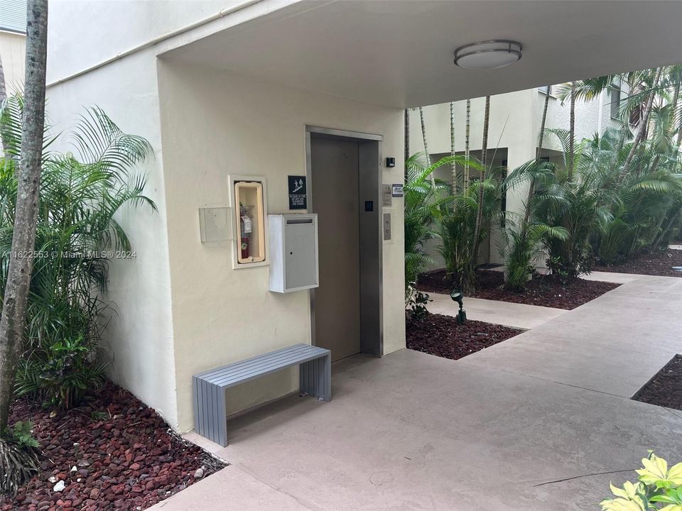 Recently Rented: $2,900 (3 beds, 2 baths, 1380 Square Feet)