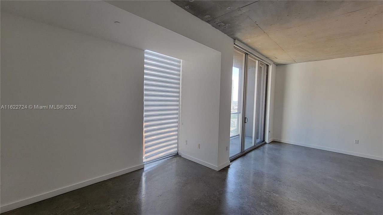 Active With Contract: $349,000 (1 beds, 1 baths, 533 Square Feet)