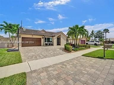 Recently Sold: $674,999 (3 beds, 2 baths, 1896 Square Feet)