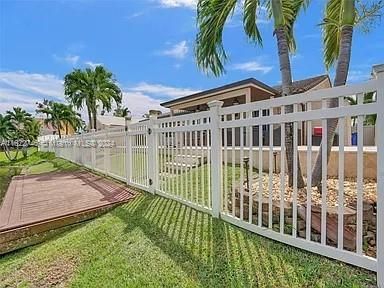 Vendido Recientemente: $674,999 (3 camas, 2 baños, 1896 Pies cuadrados)