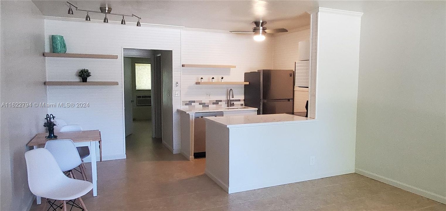 For Rent: $1,600 (1 beds, 1 baths, 600 Square Feet)