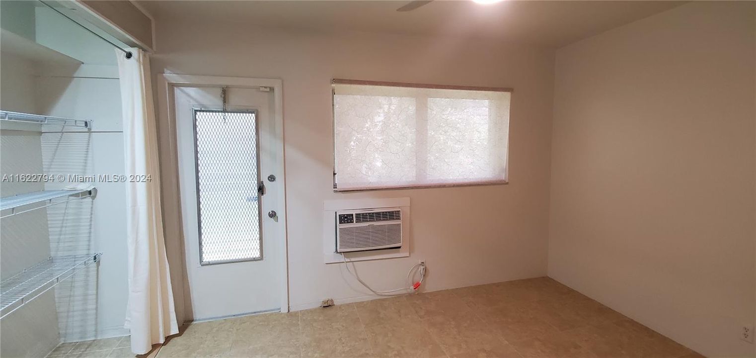 For Rent: $1,600 (1 beds, 1 baths, 600 Square Feet)