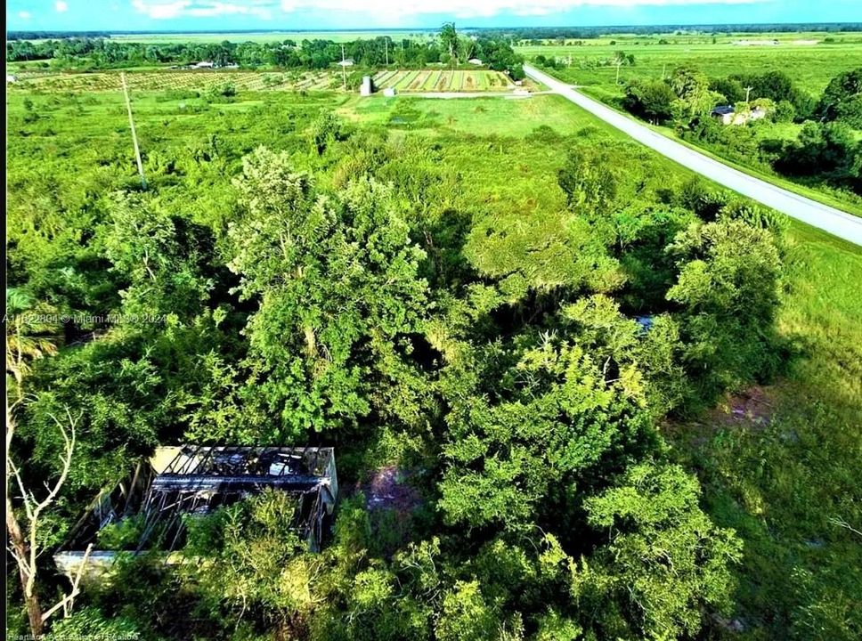 На продажу: $150,000 (1.13 acres)