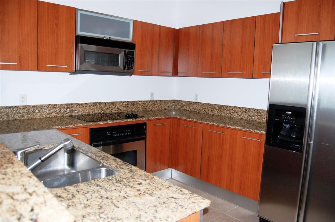 Recientemente alquilado: $2,500 (1 camas, 1 baños, 797 Pies cuadrados)