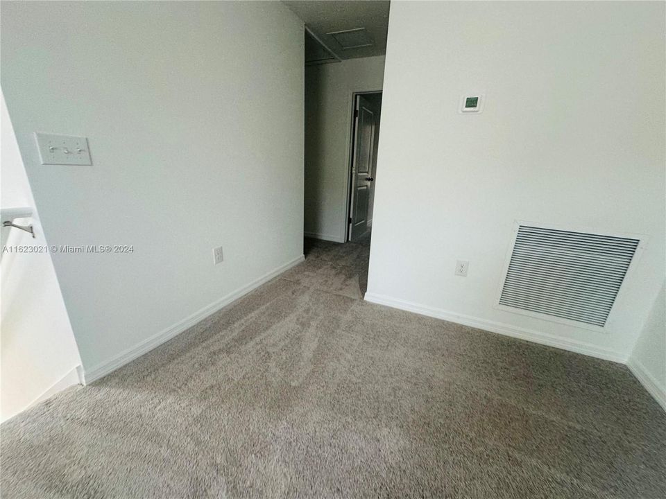 For Rent: $2,300 (4 beds, 2 baths, 0 Square Feet)