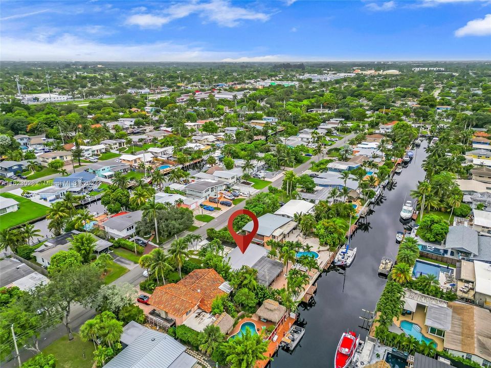 Active With Contract: $1,150,000 (4 beds, 3 baths, 1466 Square Feet)