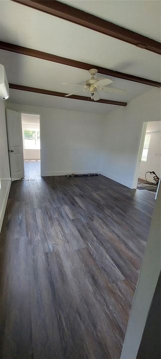 For Sale: $225,000 (2 beds, 2 baths, 1174 Square Feet)