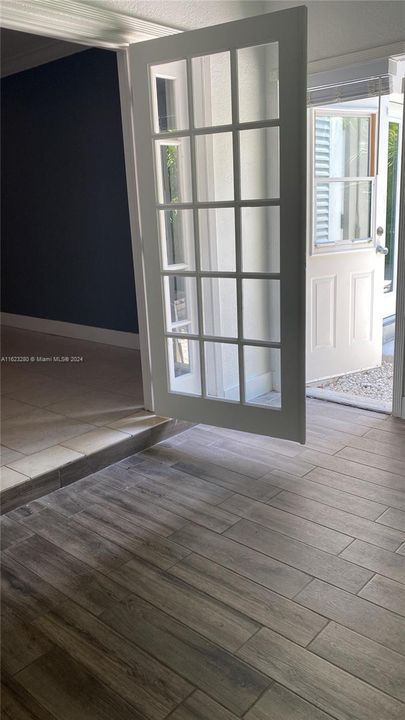 Recently Rented: $2,450 (1 beds, 1 baths, 778 Square Feet)