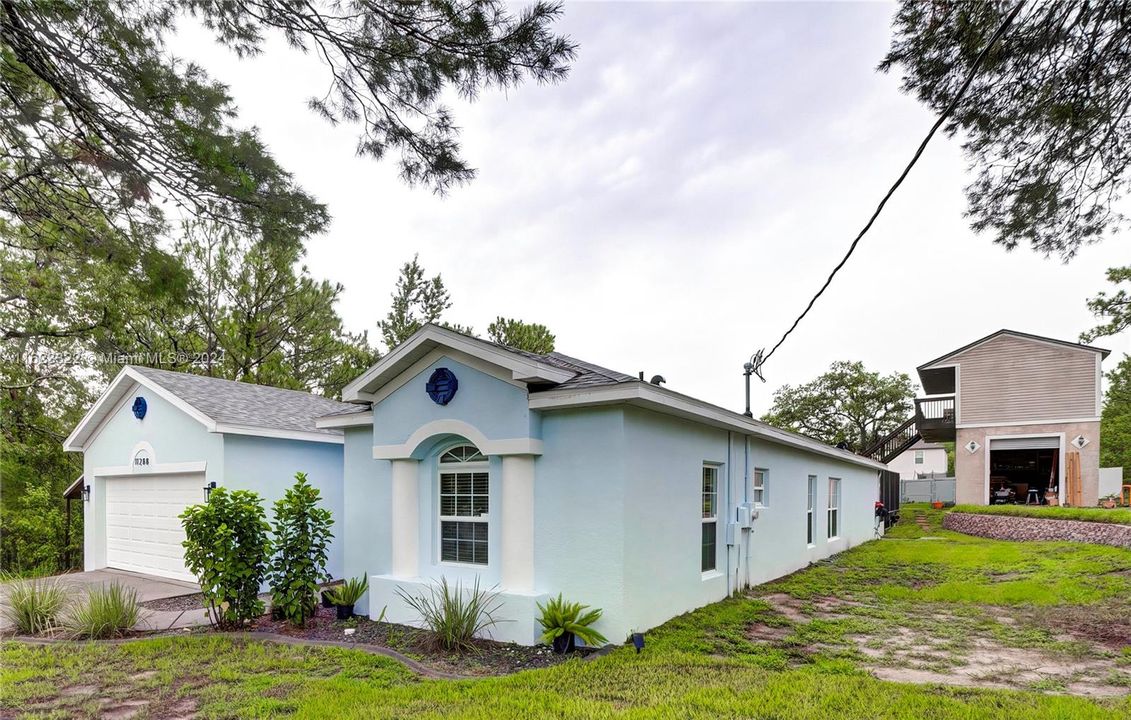 For Sale: $715,000 (4 beds, 2 baths, 2278 Square Feet)