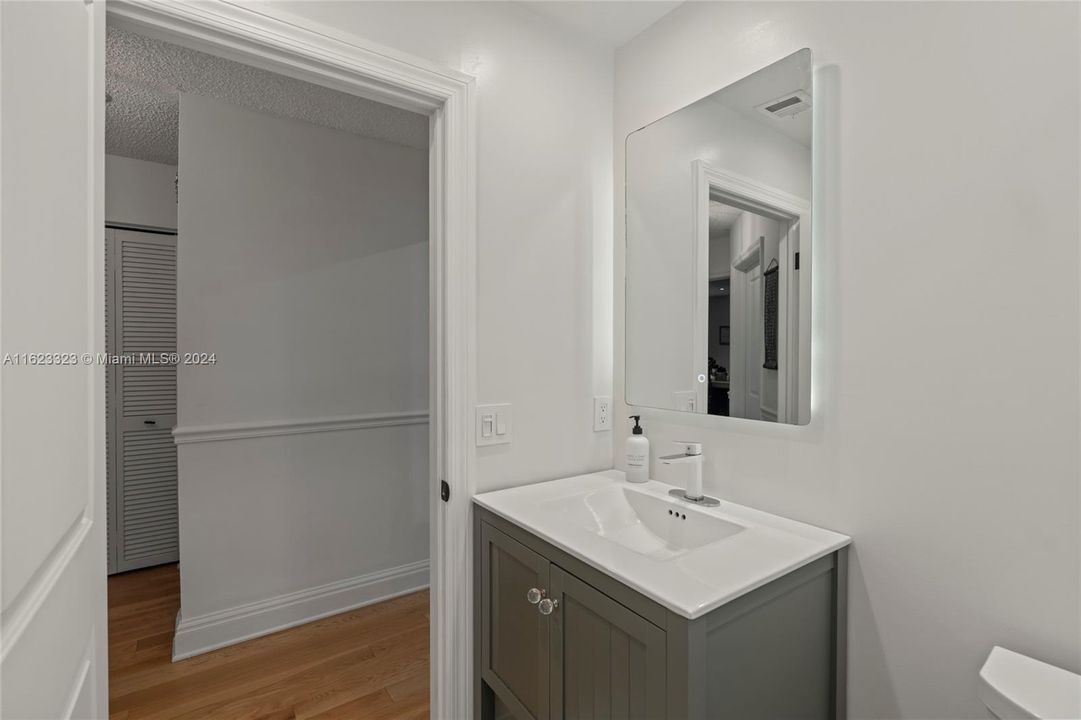 Recently Sold: $615,000 (3 beds, 2 baths, 1674 Square Feet)