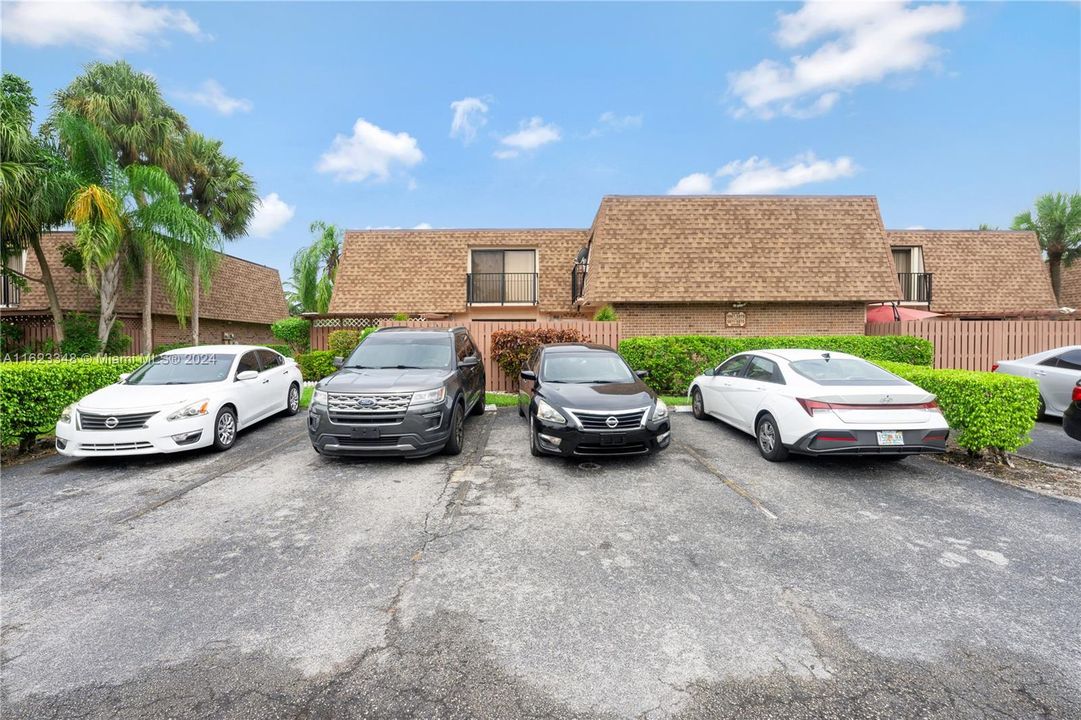 Недавно продано: $385,000 (3 спален, 2 ванн, 1488 Квадратных фут)