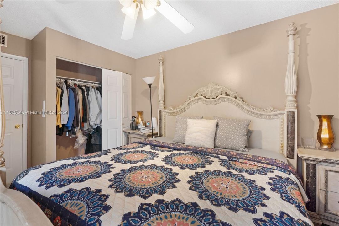 Недавно продано: $385,000 (3 спален, 2 ванн, 1488 Квадратных фут)