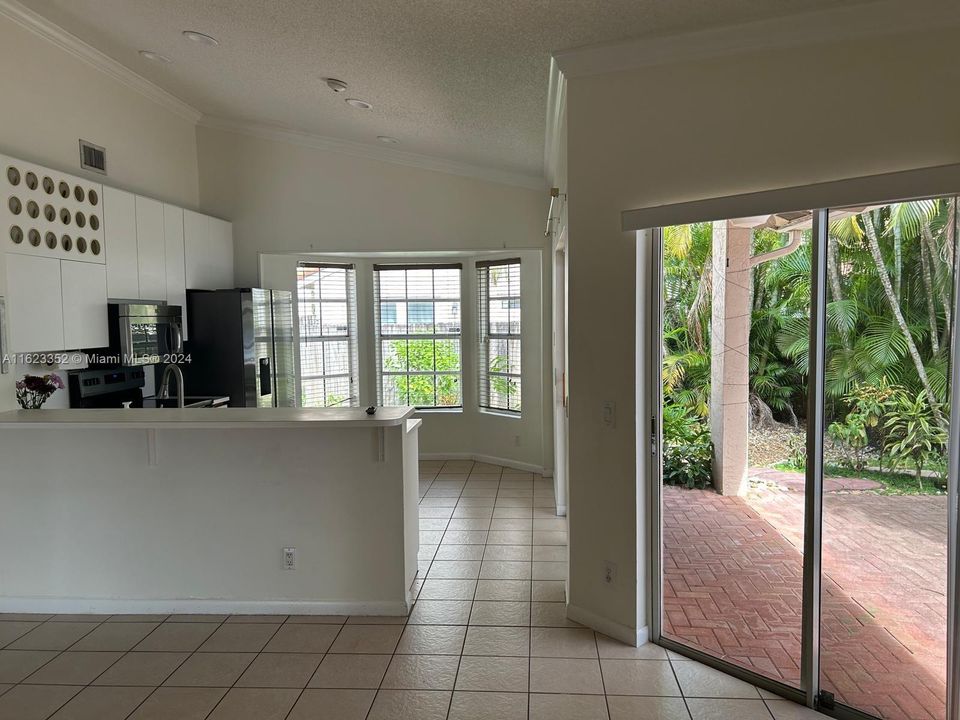 Recently Rented: $3,100 (2 beds, 2 baths, 959 Square Feet)