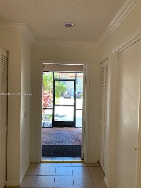 Recently Rented: $3,100 (2 beds, 2 baths, 959 Square Feet)