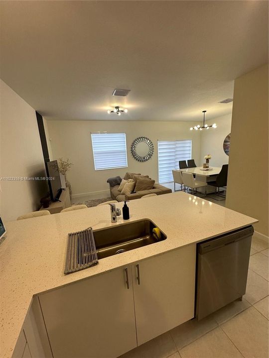 Active With Contract: $3,100 (4 beds, 2 baths, 1820 Square Feet)