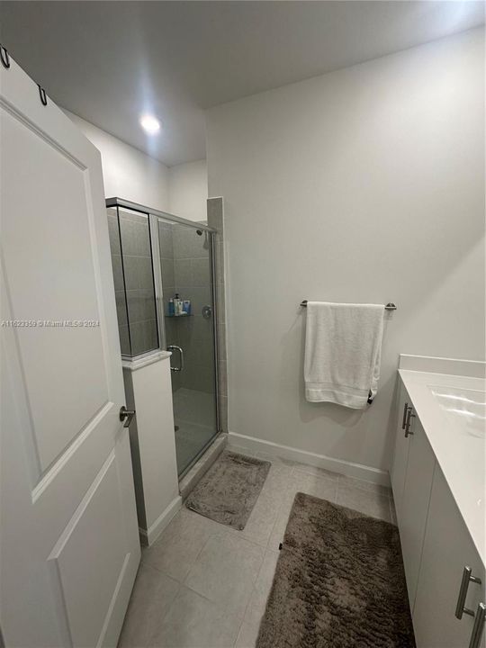 Active With Contract: $3,100 (4 beds, 2 baths, 1820 Square Feet)