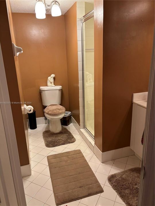 最近售出: $725,000 (4 贝兹, 3 浴室, 0 平方英尺)