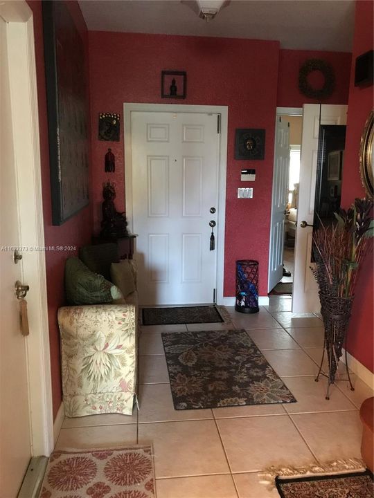 最近售出: $725,000 (4 贝兹, 3 浴室, 0 平方英尺)