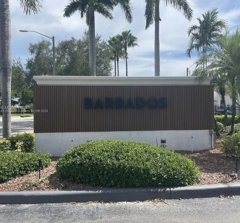 最近售出: $725,000 (4 贝兹, 3 浴室, 0 平方英尺)