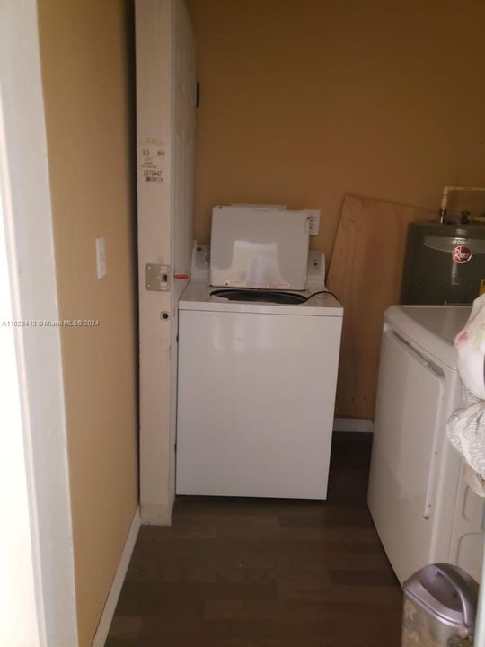 Vendido Recientemente: $305,000 (4 camas, 1 baños, 1344 Pies cuadrados)