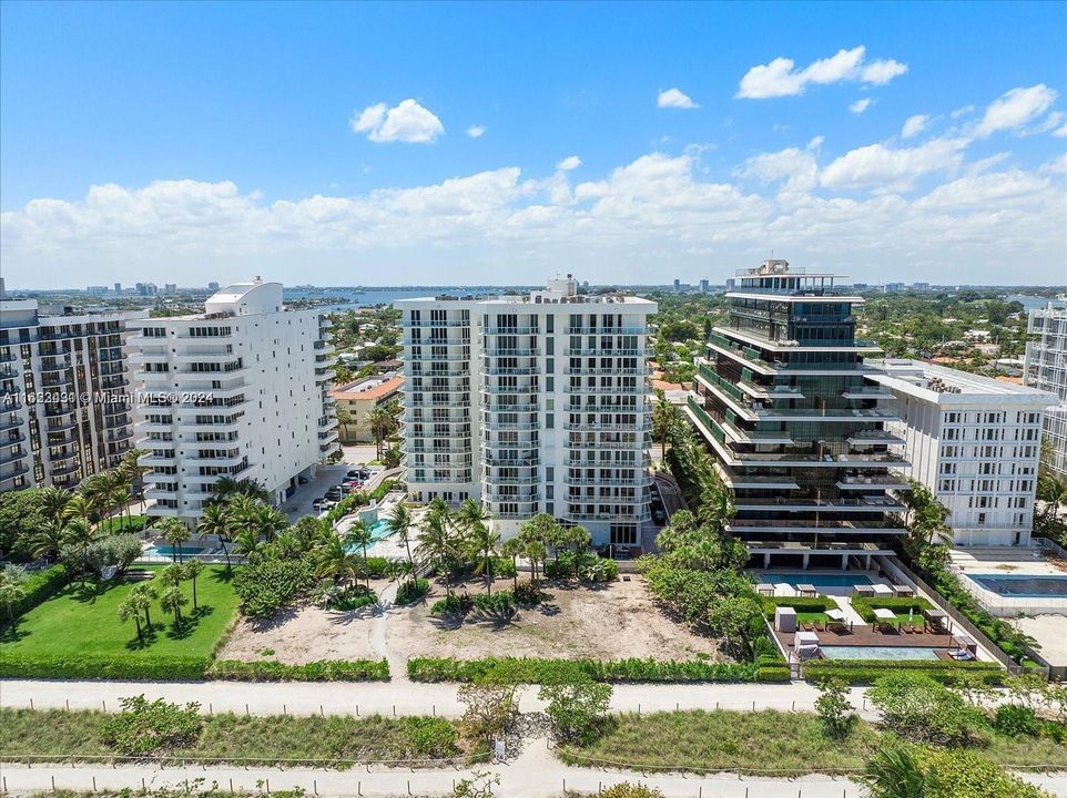 For Sale: $850,000 (2 beds, 2 baths, 1410 Square Feet)