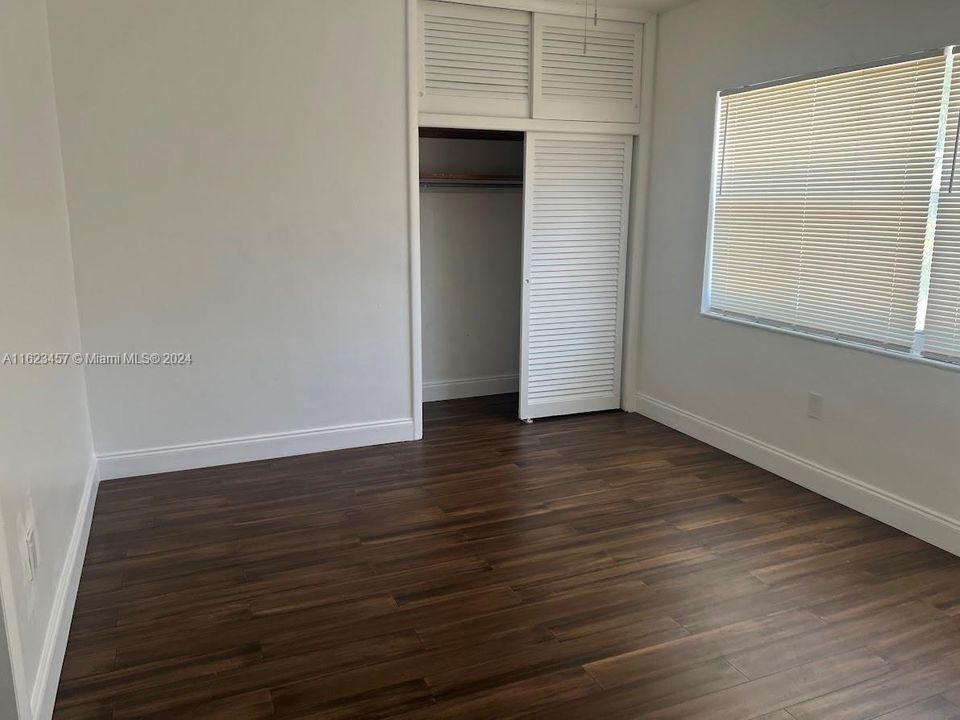 Recently Rented: $1,800 (2 beds, 2 baths, 750 Square Feet)