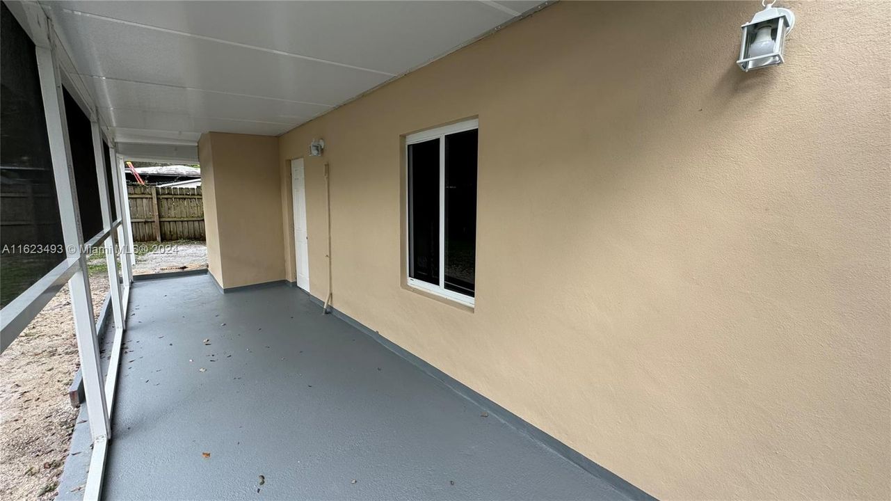 Recently Rented: $1,700 (1 beds, 1 baths, 500 Square Feet)