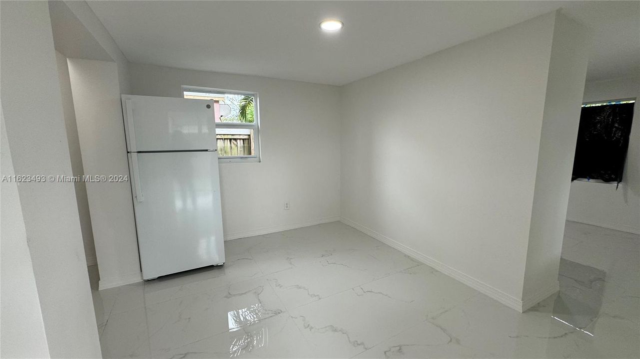 Recently Rented: $1,700 (1 beds, 1 baths, 500 Square Feet)