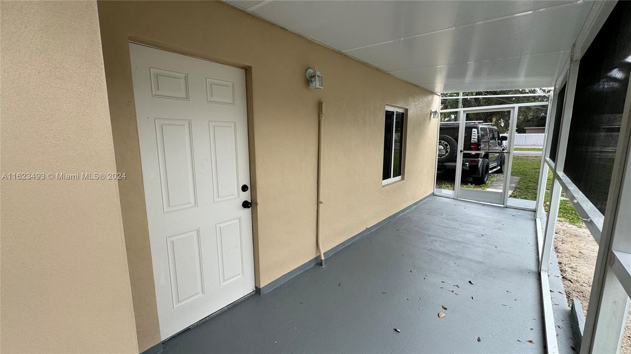 Recently Rented: $1,700 (1 beds, 1 baths, 500 Square Feet)