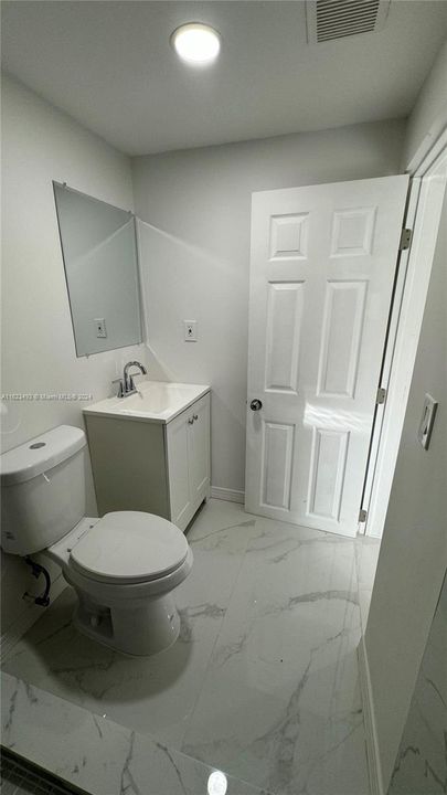 Recently Rented: $1,700 (1 beds, 1 baths, 500 Square Feet)