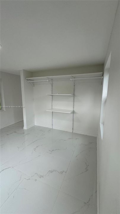 Recently Rented: $1,700 (1 beds, 1 baths, 500 Square Feet)