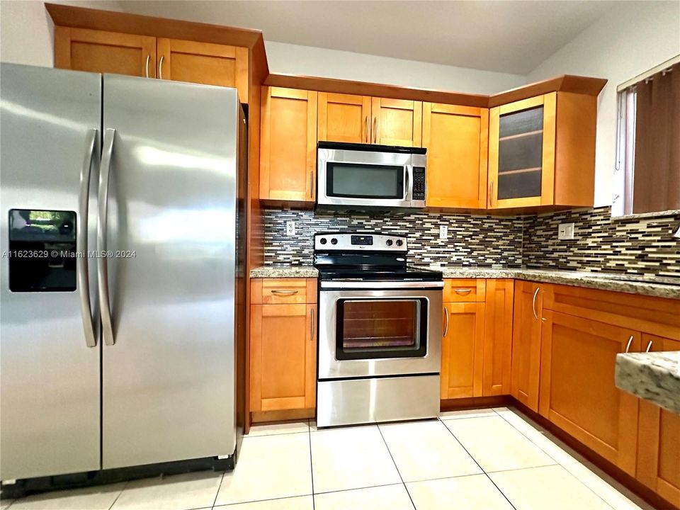 Active With Contract: $3,100 (4 beds, 2 baths, 1762 Square Feet)