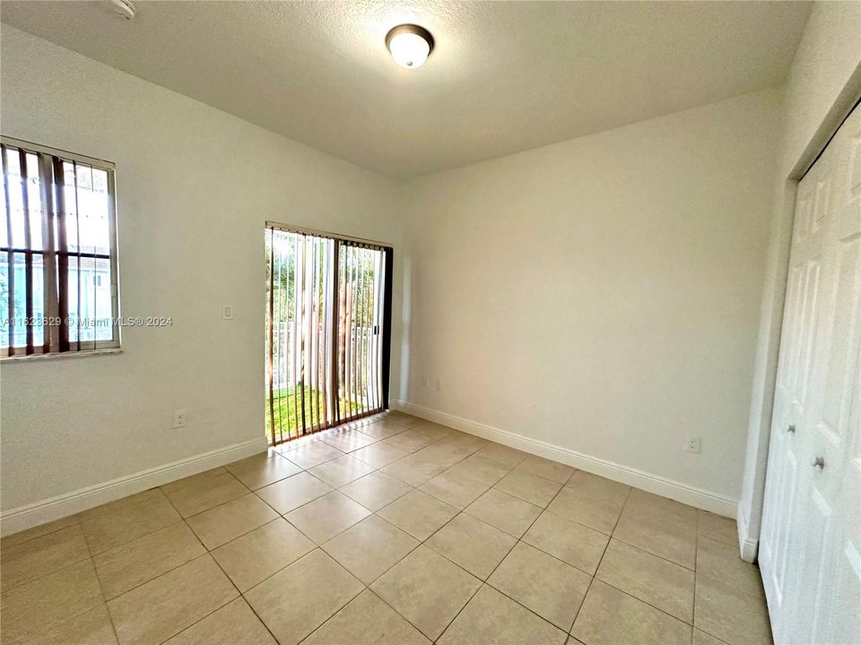 Active With Contract: $3,100 (4 beds, 2 baths, 1762 Square Feet)