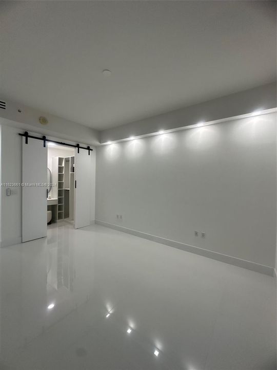 THE LEXI NORTH BAY VILLAGE RESIDENCE 808