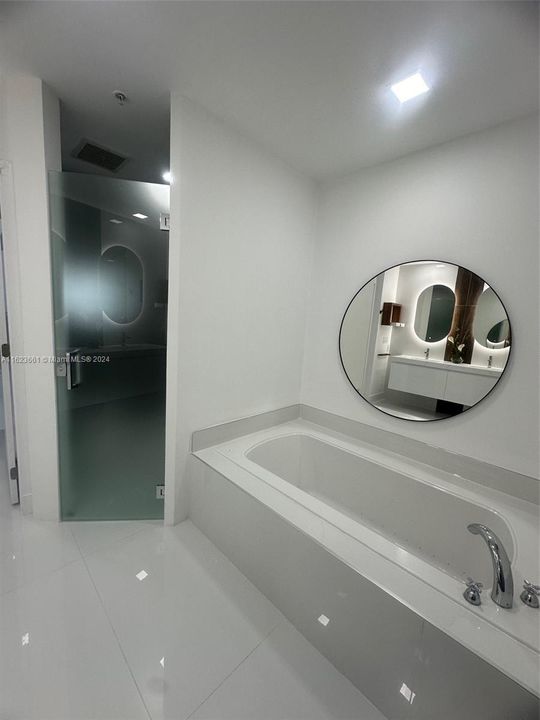 THE LEXI NORTH BAY VILLAGE RESIDENCE 808