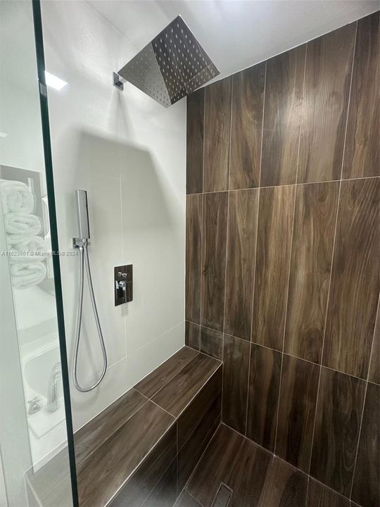 THE LEXI NORTH BAY VILLAGE RESIDENCE 808