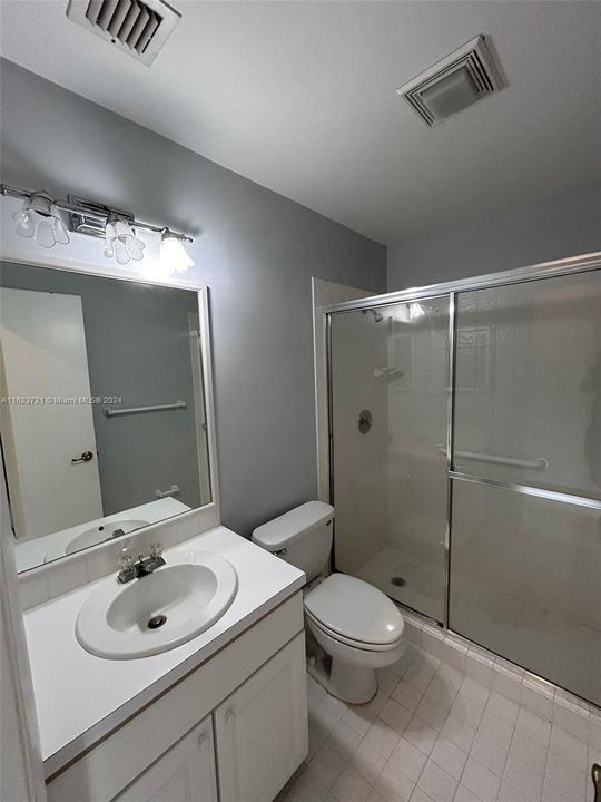 For Rent: $2,000 (2 beds, 2 baths, 1300 Square Feet)