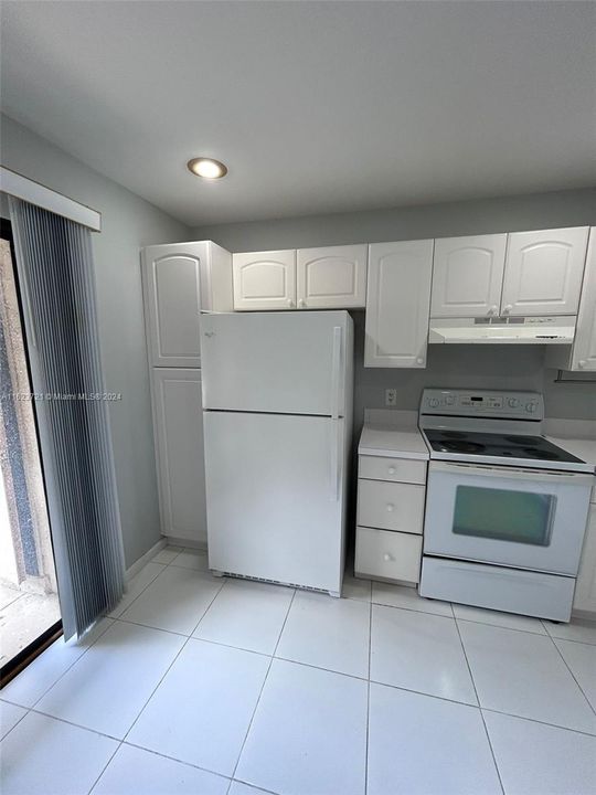 For Rent: $2,000 (2 beds, 2 baths, 1300 Square Feet)