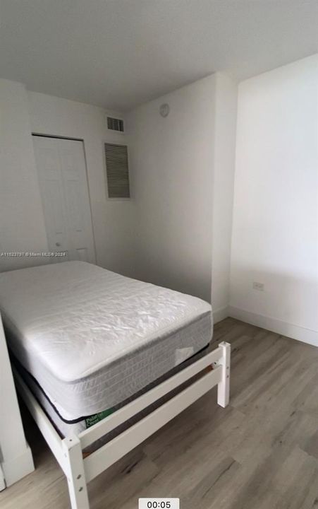 Recently Rented: $3,000 (2 beds, 2 baths, 1010 Square Feet)