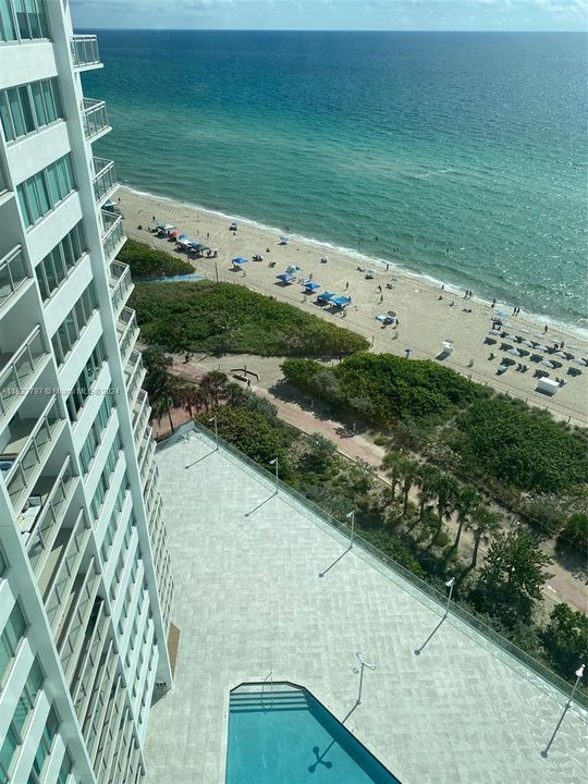 Recently Rented: $3,000 (2 beds, 2 baths, 1010 Square Feet)