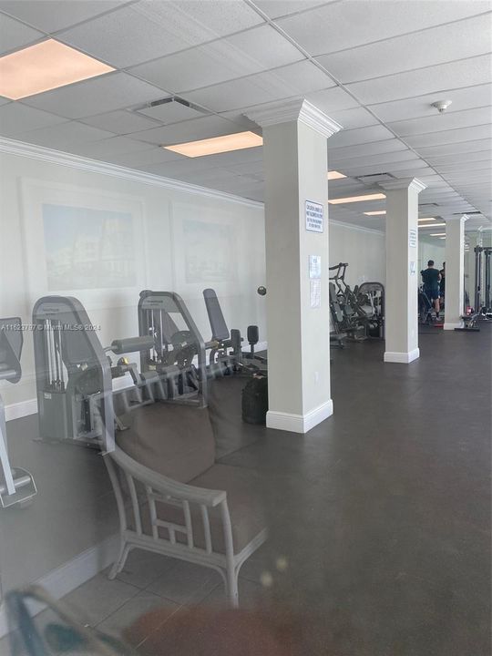 Recently Rented: $3,000 (2 beds, 2 baths, 1010 Square Feet)