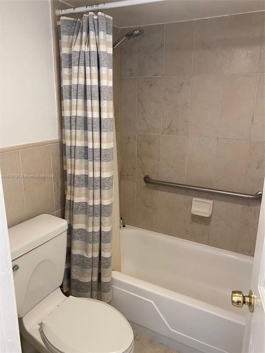 Recently Rented: $3,000 (2 beds, 2 baths, 1010 Square Feet)