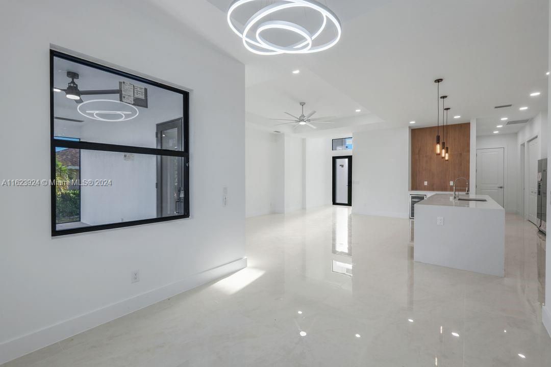 Recently Rented: $4,100 (3 beds, 3 baths, 0 Square Feet)