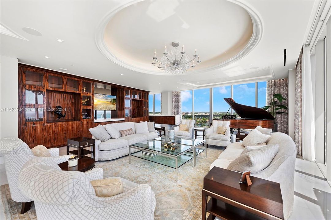 For Sale: $15,650,000 (5 beds, 6 baths, 5000 Square Feet)