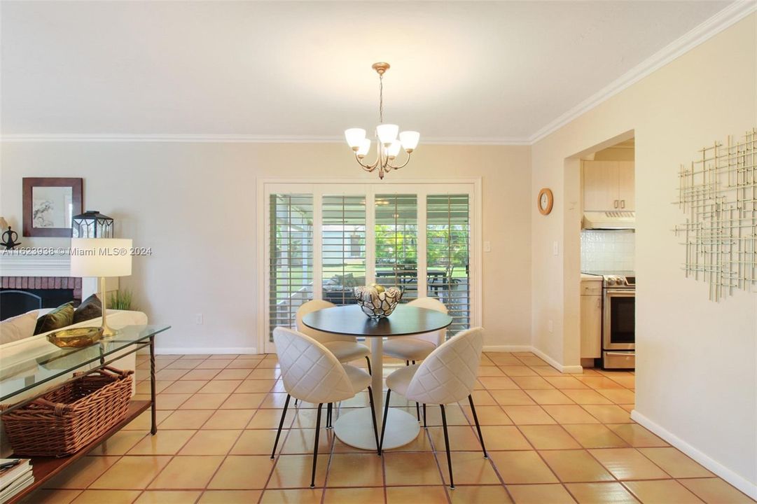 Recently Sold: $679,000 (3 beds, 2 baths, 1872 Square Feet)