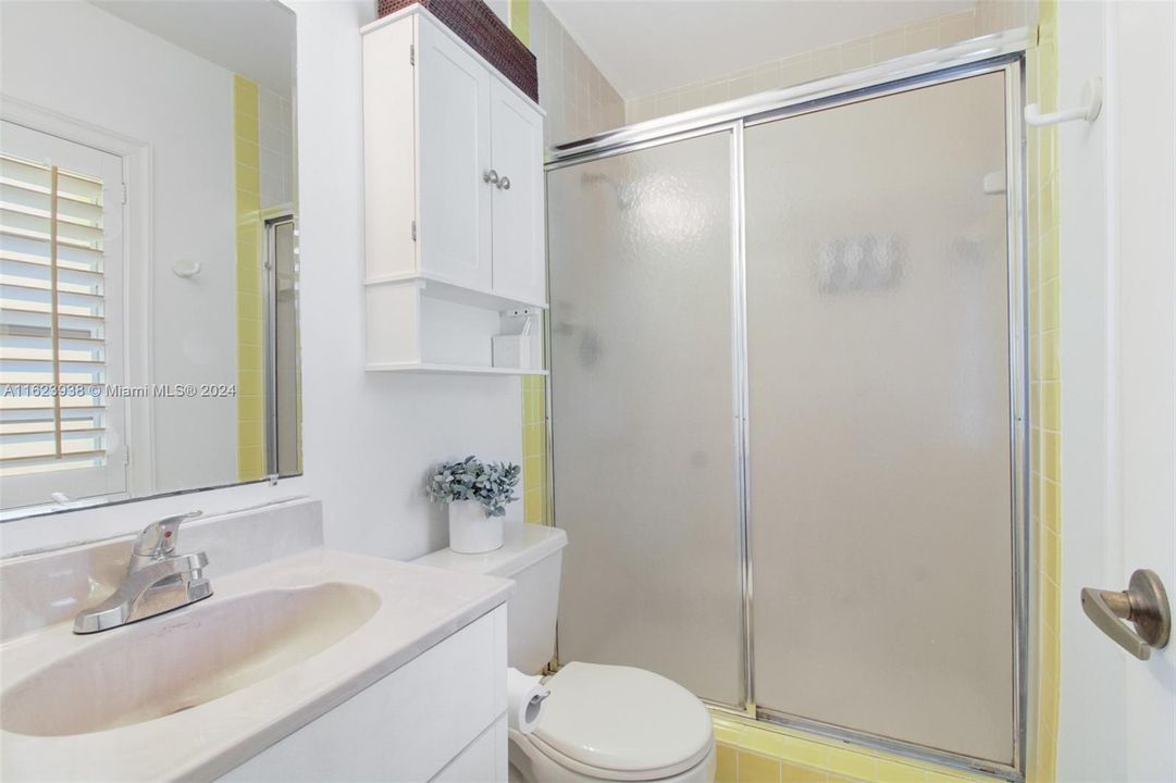 Primary Bathroom Suite