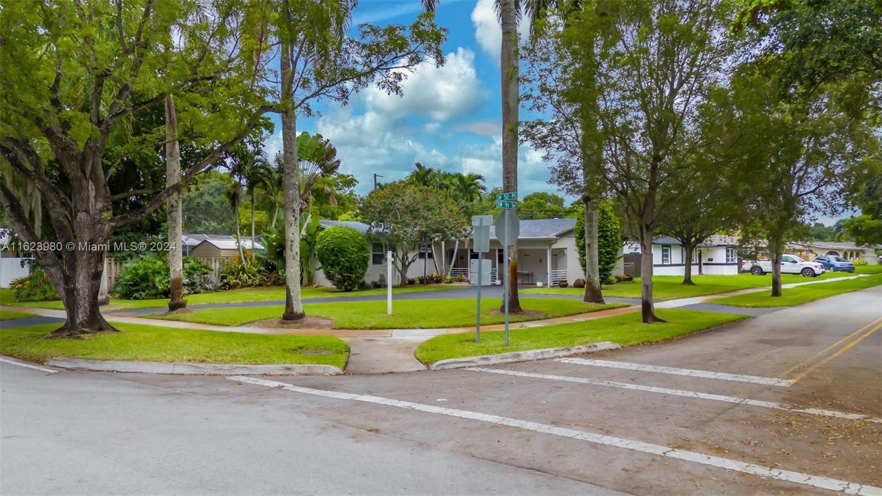 Recently Sold: $599,999 (3 beds, 1 baths, 1623 Square Feet)